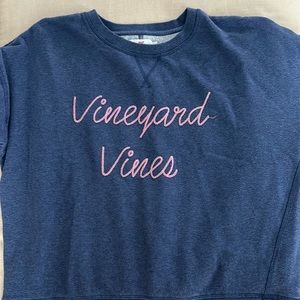 Blue vineyard vines sweatshirt